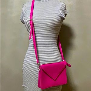 Pink crossbody 🌸